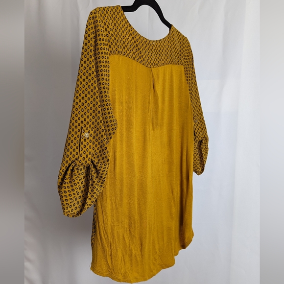 Tempted mustard yellow blouse w/ zipper detail - Picture 6 of 7